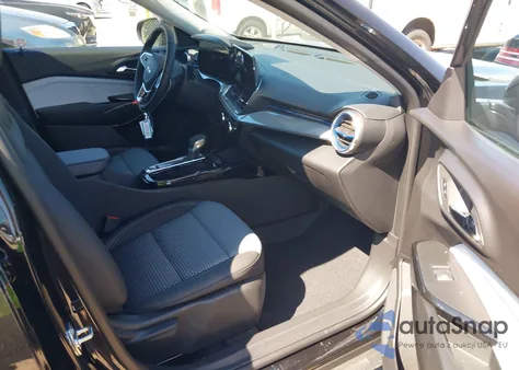 2025 Chevrolet Trax Fwd Lt z USA, uszkodzony, nr VIN KL77LHEP7SC230479